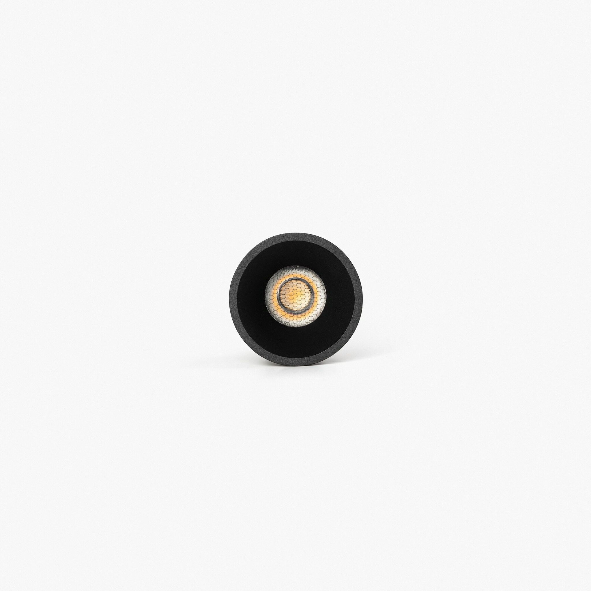 TULIPA downlight empotrable negro 10W 55° 4000K CRI90