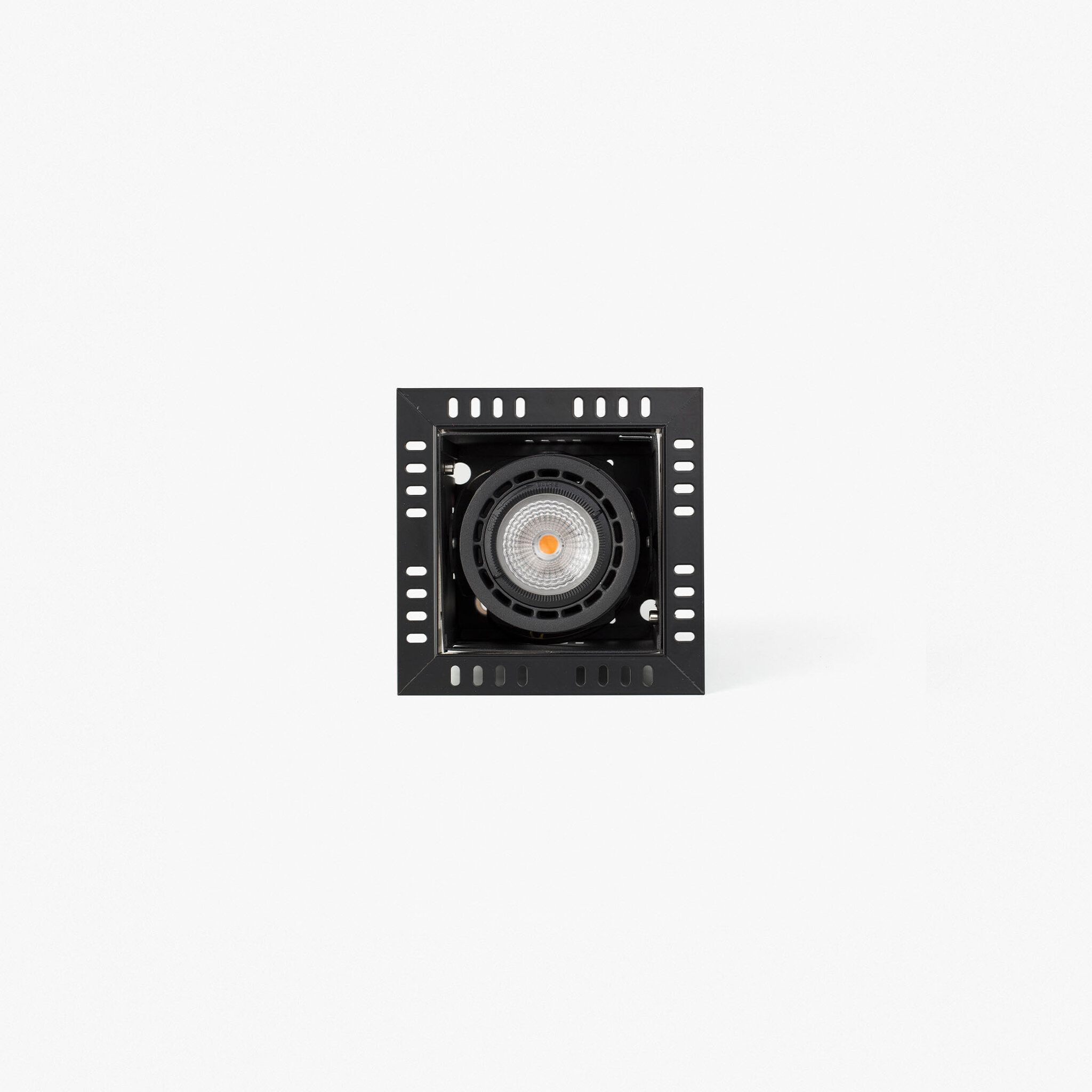 NANO COLIN-1 empotrable negro sin marco 7-13W 3000K 20°