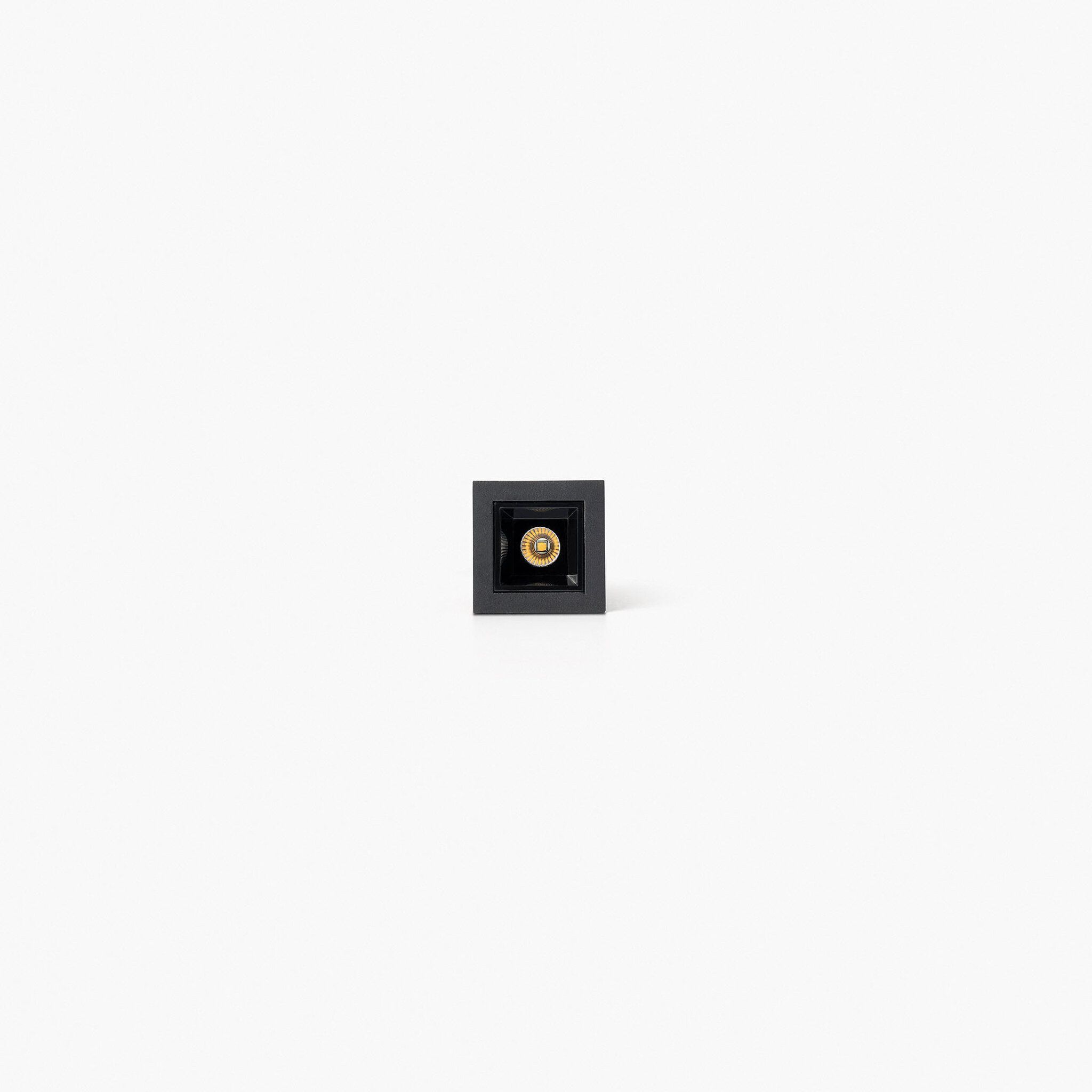 TROOP empotrable 2W negro-negro 36° 2700K CRI90