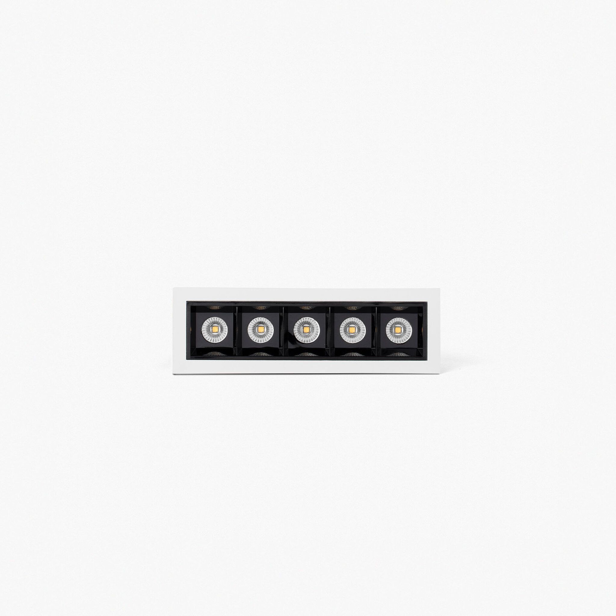 TROOP empotrable 5x2W blanco-negro 15° 3000K CRI90
