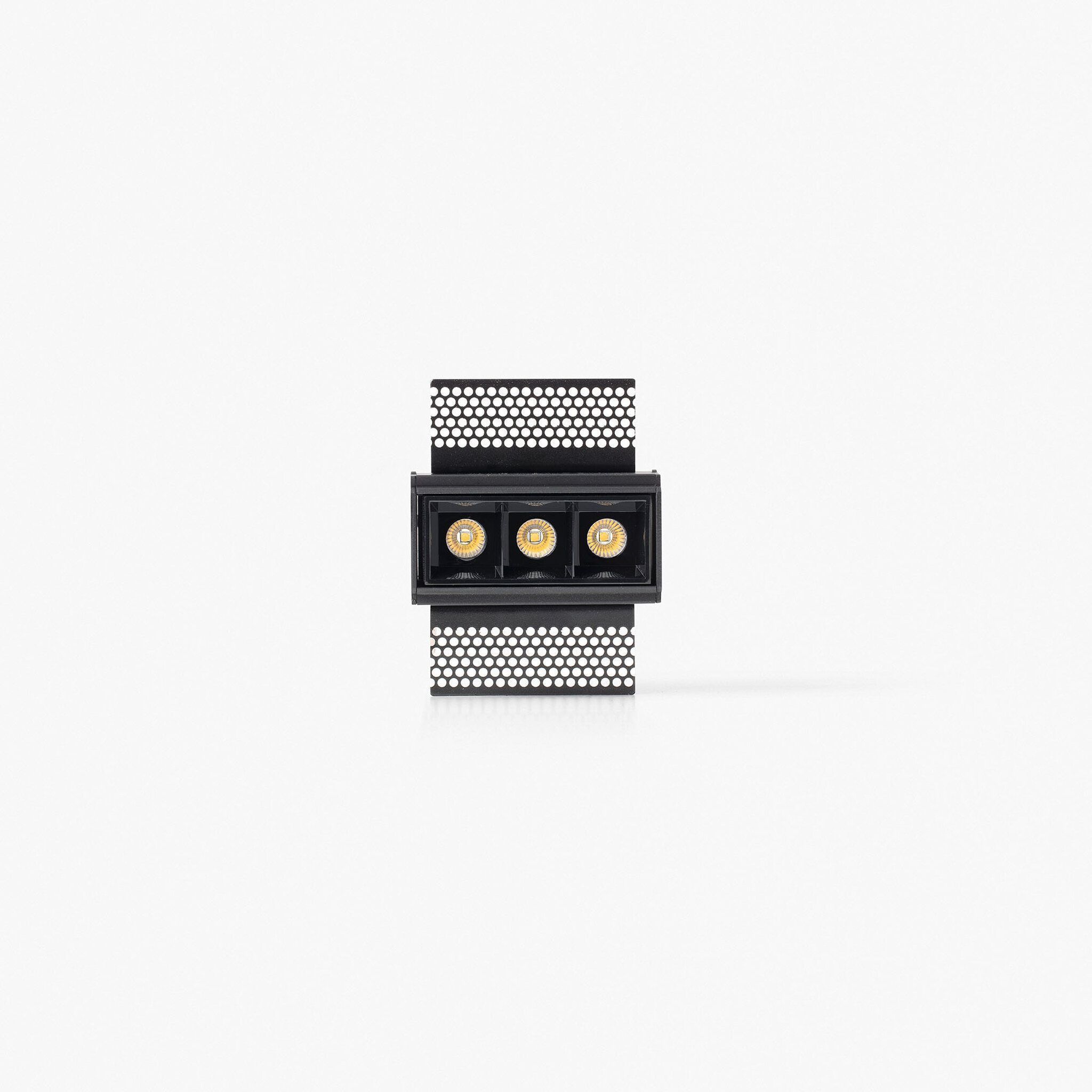 TROOP empotrable 3x2W negro 36° trimless 2700K CRI90