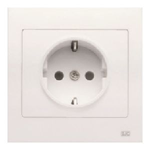Base de 2 polos + tt lateral. protección de seguridad monoblock blanco base enchufe 2p + tt lateral