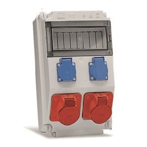 Caja t con bases (2 de 2p + t 16A y 2 de 3p+